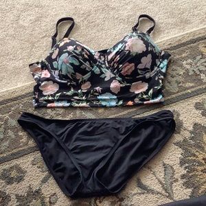 Kenneth Cole Reaction bikini top size L black floral bottom L Mossimo bl…